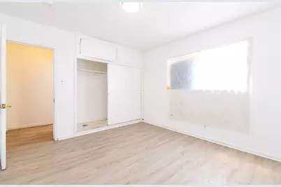 1035 W 107th, Los Angeles, CA 90044 - Photo 19
