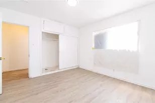 1035 W 107th, Los Angeles, CA 90044 - Photo 19