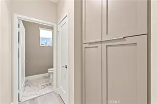 2931 Exposition Pl, Los Angeles, CA 90018 - Photo 11