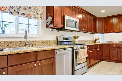 944 W Sepulveda Street, San Pedro, CA 90731 - Photo 9
