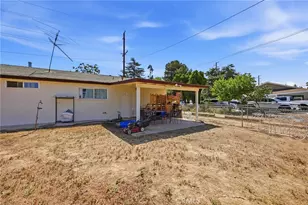 12394 16th St, Yucaipa, CA 92399 - Photo 11