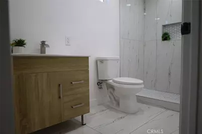742 Simmons, Los Angeles, CA 90022 - Photo 9