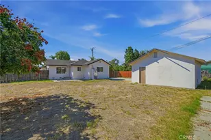 883 E Columbia Ave, Pomona, CA 91767 - Photo 23
