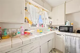 139 E 229th St, Carson, CA 90745 - Photo 17