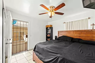 307 N Kern Avenue, East Los Angeles, CA 90022 - Photo 17