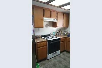 1633 Sunup, Riverside, CA 92501 - Photo 11