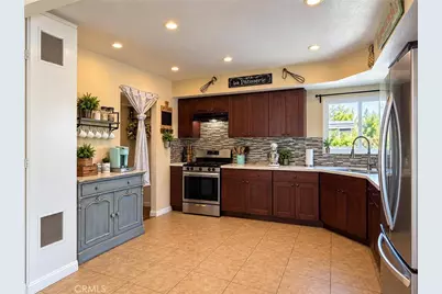 17359 Hawthorne Avenue, Fontana, CA 92335 - Photo 7