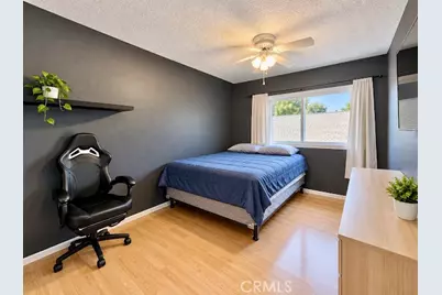 10045 Karmont, South Gate, CA 90280 - Photo 11