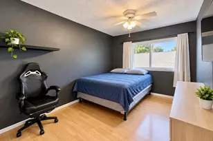 10045 Karmont, South Gate, CA 90280 - Photo 11