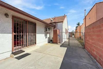 7819 Dalton, Los Angeles, CA 90047 - Photo 29