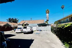 1081 W 39th, Los Angeles, CA 90037 - Photo 13