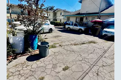 1081 W 39th, Los Angeles, CA 90037 - Photo 5
