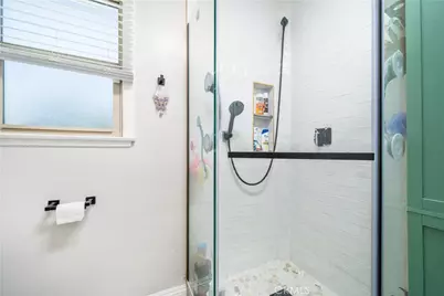 5595 Hawthorne, Montclair, CA 91763 - Photo 17