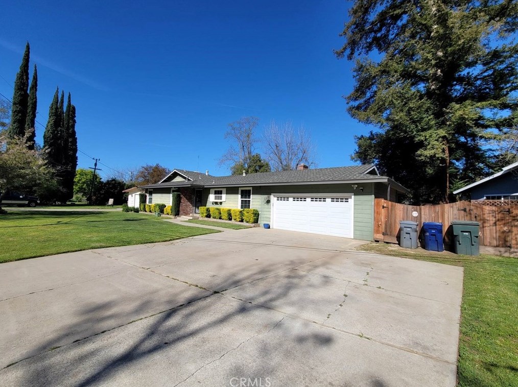 1541 North Bear Creek Dr, Merced CA  95340-2662 exterior