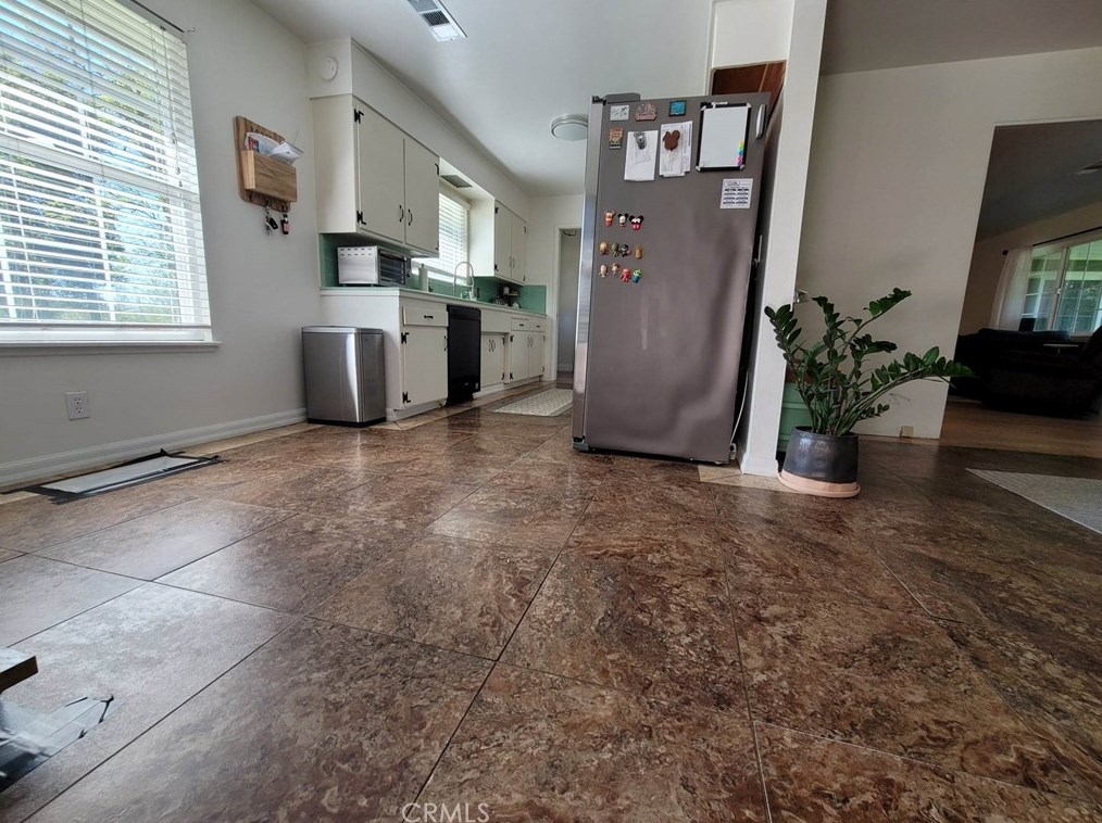 1541 North Bear Creek Dr, Merced CA  95340-2662 exterior