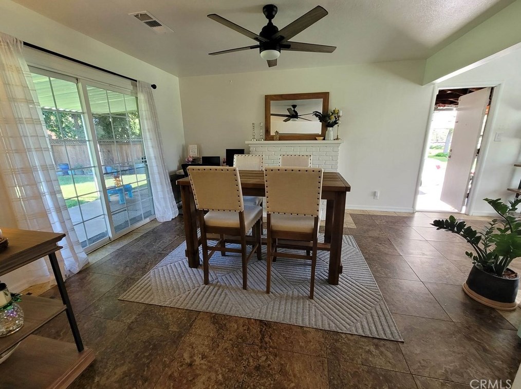 1541 North Bear Creek Dr, Merced CA  95340-2662 exterior