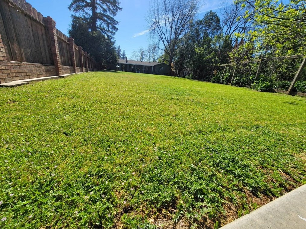 1541 North Bear Creek Dr, Merced CA  95340-2662 exterior