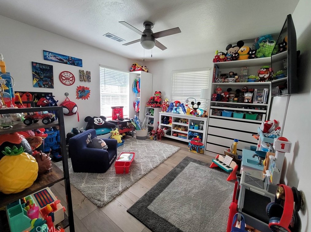 1541 North Bear Creek Dr, Merced CA  95340-2662 exterior