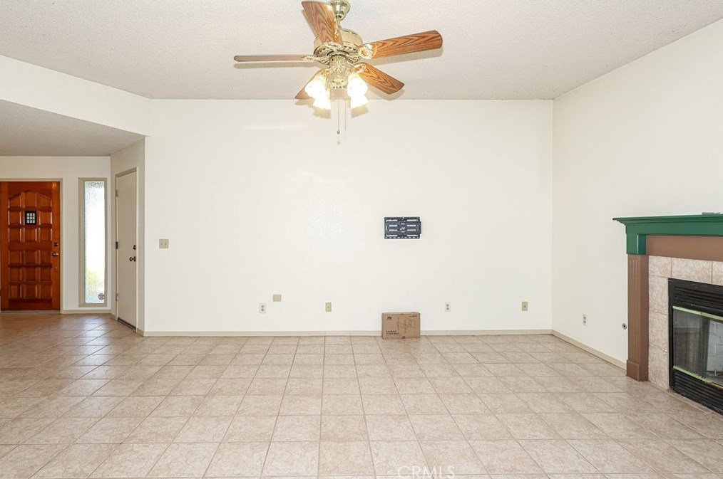 2869 St Thomas Ct, Merced CA  95348-3370 exterior