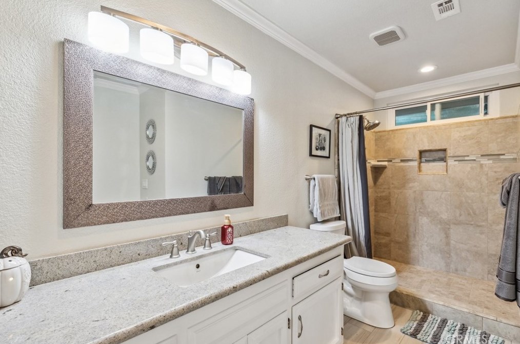 3310 Shamrock Pl, Merced CA  95340-1680 exterior
