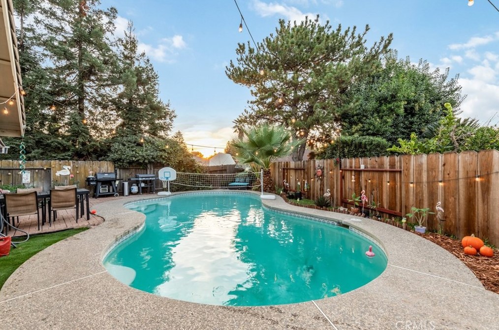 3310 Shamrock Pl, Merced CA  95340-1680 exterior