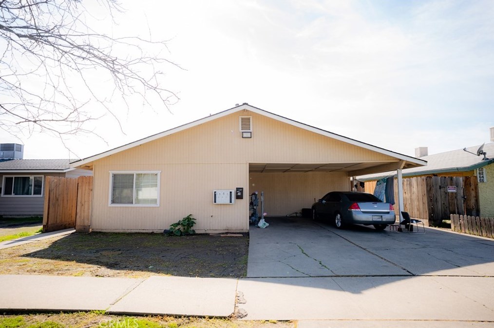 70 12th St, Merced CA  95341-6241 exterior