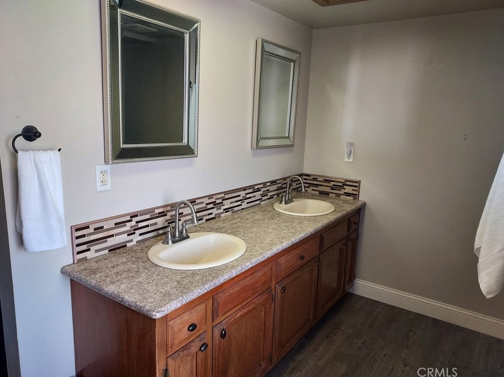 746 Magill Ave, Fresno CA  93704-1014 exterior