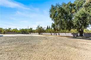 6143 Olive Ave, Winton, CA 95388 - Photo 11