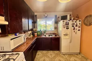 1105 Austin St, Madera, CA 93638 - Photo 9