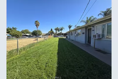 264 E 10th Street, Merced, CA 95341 - Photo 3