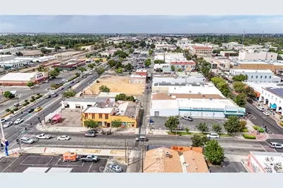 332 E Main Street, Merced, CA 95340 - Photo 15