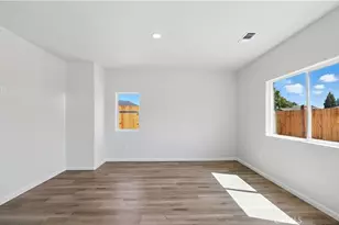 695 Valencia, Merced, CA 95341 - Photo 7