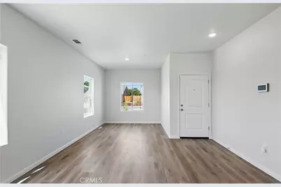 695 Valencia, Merced, CA 95341 - Photo 3