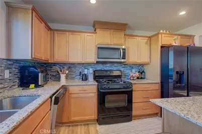 2010 Conadria Ave, Chowchilla, CA 93610 - Photo 9