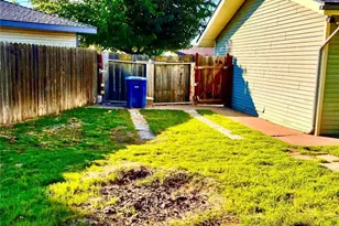 1640 Celeste Ct, Merced, CA 95341 - Photo 17