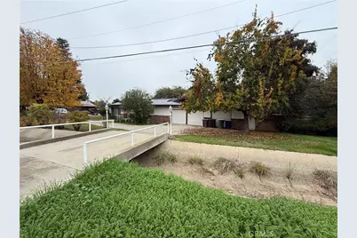 425 Bear Creek, Merced, CA 95340 - Photo 7