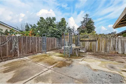 1435 Hammatt, Livingston, CA 95334 - Photo 35