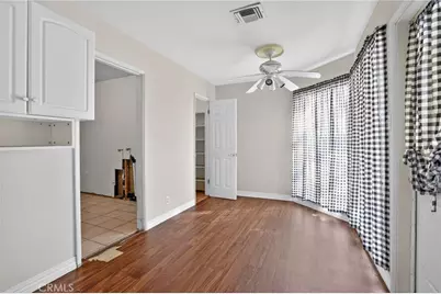 1733 Crestmont, Bakersfield, CA 93306 - Photo 9