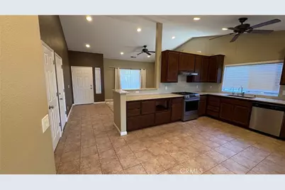 1463 Hunter, Merced, CA 95340 - Photo 5