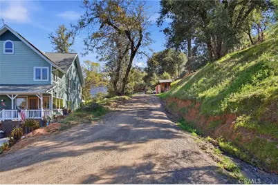 5769 Clouds Rest, Mariposa, CA 95338 - Photo 11