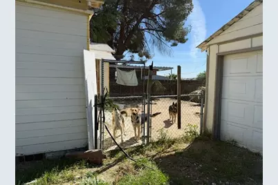 672 E Tache, Coalinga, CA 93210 - Photo 3