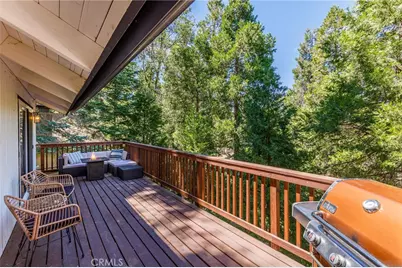 825 Lake View Lane, Twin Peaks, CA 92391 - Photo 13