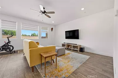 2413 Explorador, Merced, CA 95340 - Photo 19