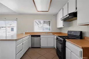 498 Serrana, Perris, CA 92570 - Photo 9
