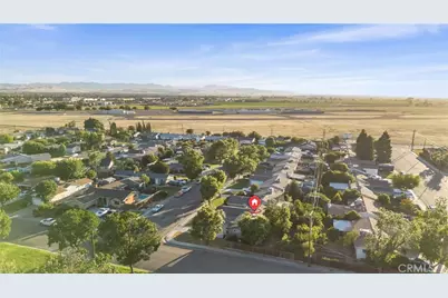 902 Granada, Los Banos, CA 93635 - Photo 25