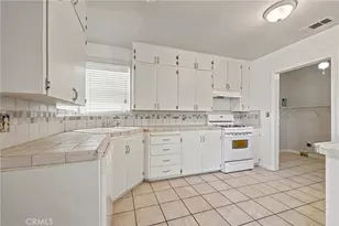 1221 E 21st St, Merced, CA 95340 - Photo 21