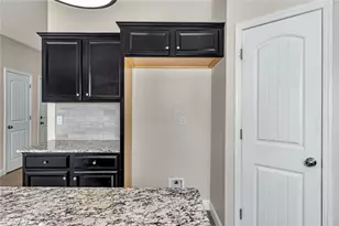 3774 Magellan, Merced, CA 95340 - Photo 21