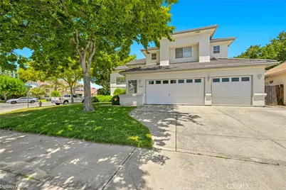 1860 Riverside, Los Banos, CA 93635 - Photo 1
