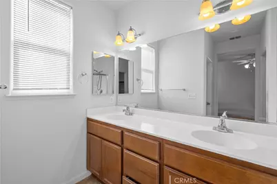 737 Fume Blanc Court, Los Banos, CA 93635 - Photo 19