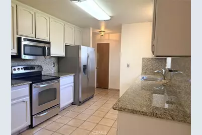 33 E Wallis, Gustine, CA 95322 - Photo 3